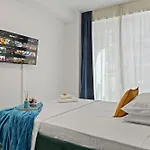 Brighthouse With View *