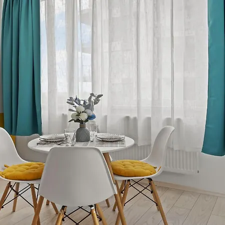 Brighthouse With View Apartment *