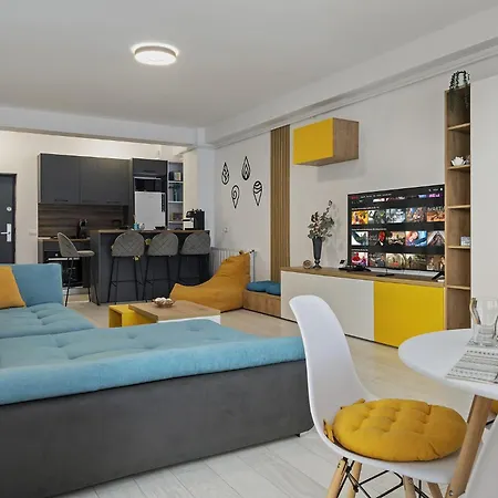 Brighthouse With View Apartment *