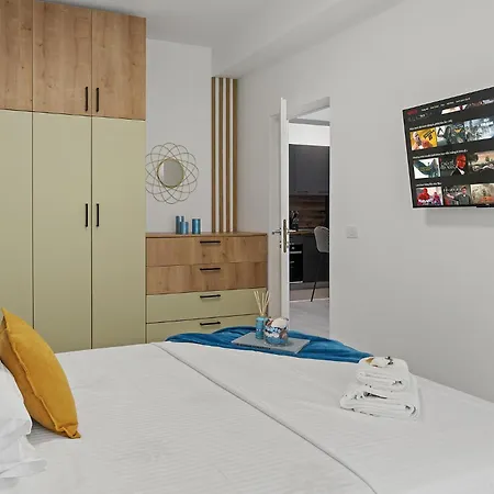 Brighthouse With View Apartment Navodari