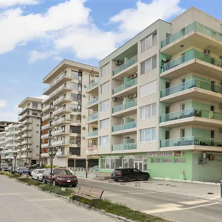 Brighthouse With View *