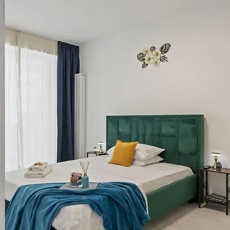 Brighthouse With View *